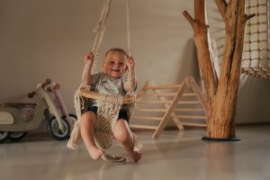 Bebè e bambini piccoli (0–3 anni)